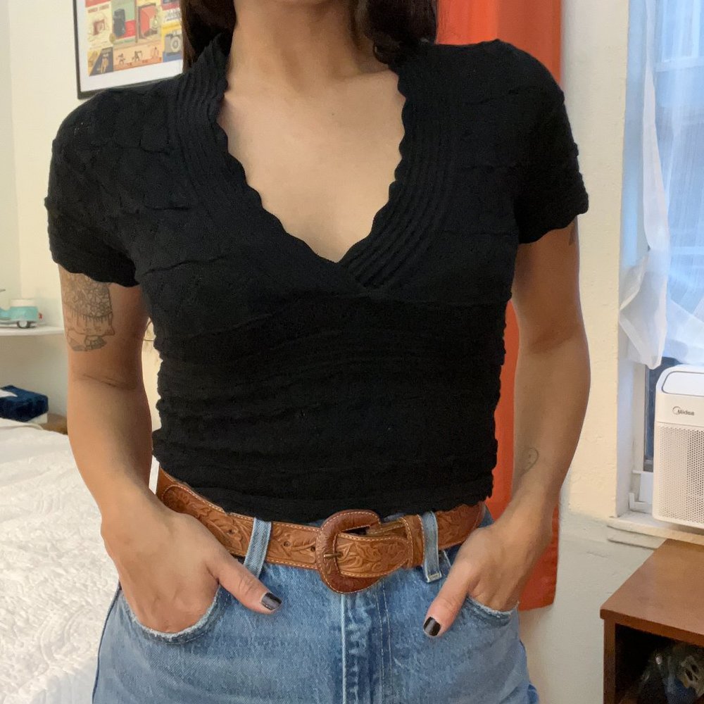 ZARA Black Pointelle Knit V-Neck Crop Top Size Small
